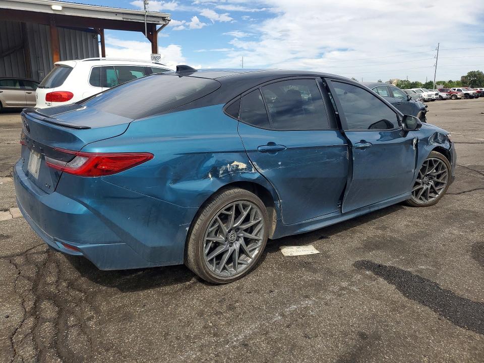 صورة رقم 3 من المزاد - 2026 TOYOTA CAMRY مع VIN 4T1DBADK4TU040667