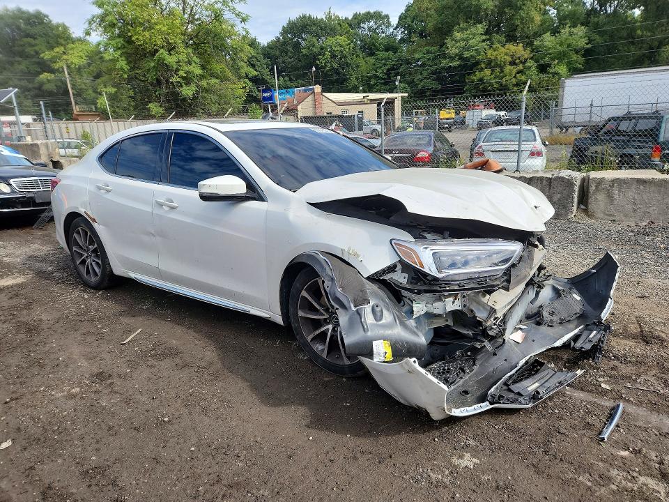 Photo 4 from auction – 2018 ACURA TLX with VIN 19UUB3F57JA003314