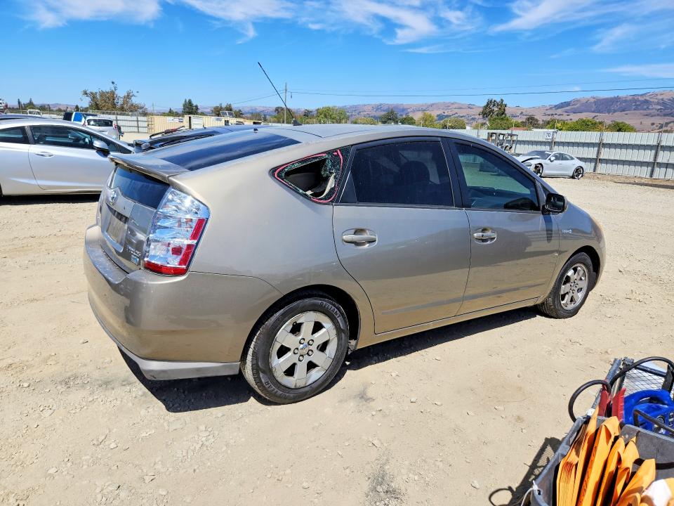 Photo 3 from auction – 2006 TOYOTA PRIUS with VIN JTDKB20U563138416