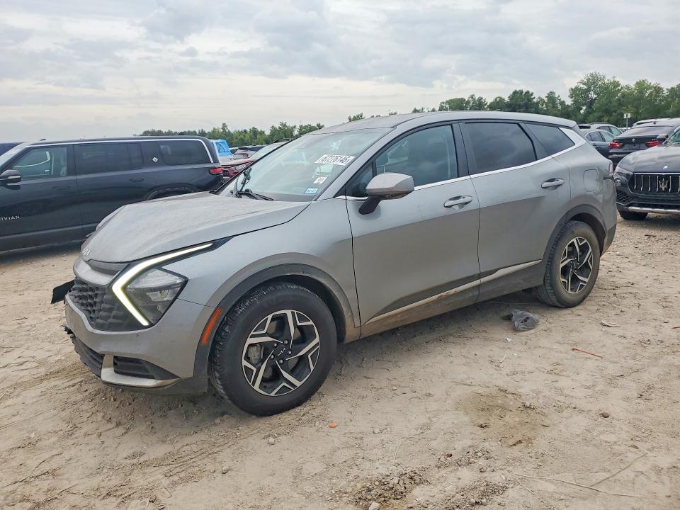 KIA SPORTAGE 2023 with VIN KNDPU3AF8P7076817 - Photo from auction