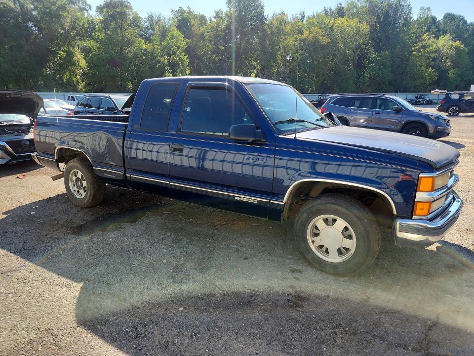 Photo 4 from auction – 1998 CHEVROLET GMT-400 with VIN 2GCEC19R9W1174389