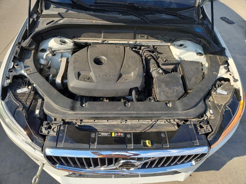 Photo 12 from auction – 2018 VOLVO XC60 with VIN LYVA22RL0JB113779