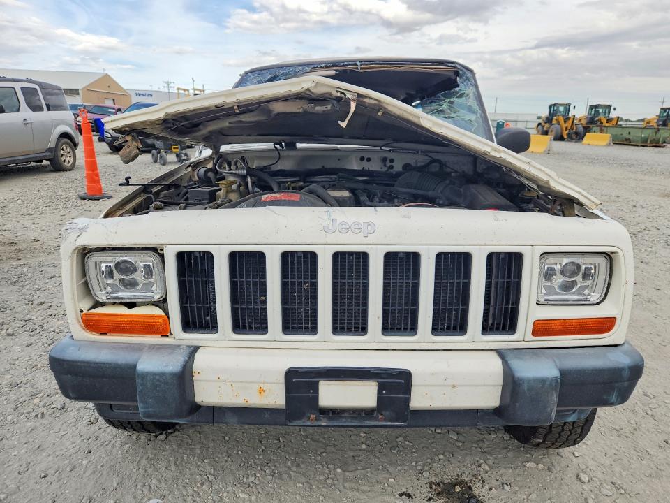 Photo 5 from auction – 2001 JEEP CHEROKEE with VIN 1J4FF48SX1L585427