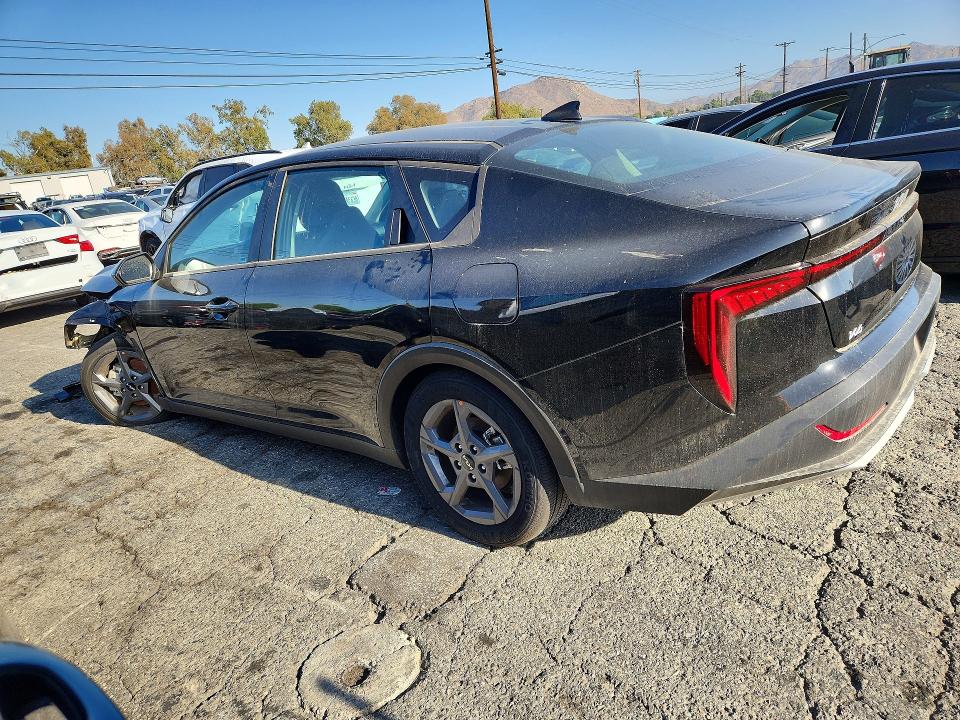Photo 2 from auction – 2026 KIA K4 with VIN 3KPFT4DE2TE338459