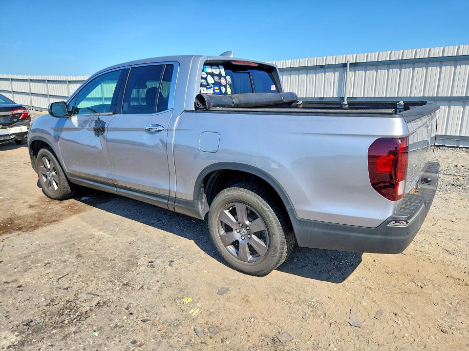 Снимка 2 от търг – 2020 HONDA RIDGELINE с VIN 5FPYK3F75LB012628