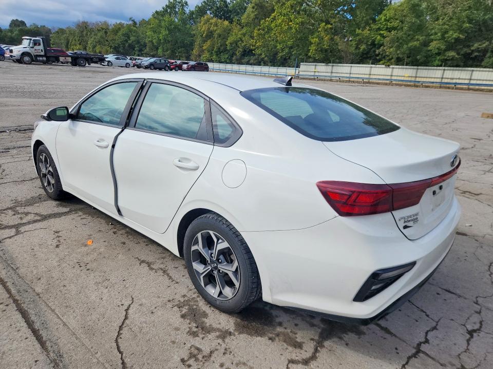 Foto 2 de la subasta – 2019 KIA FORTE con VIN 3KPF24AD0KE046774