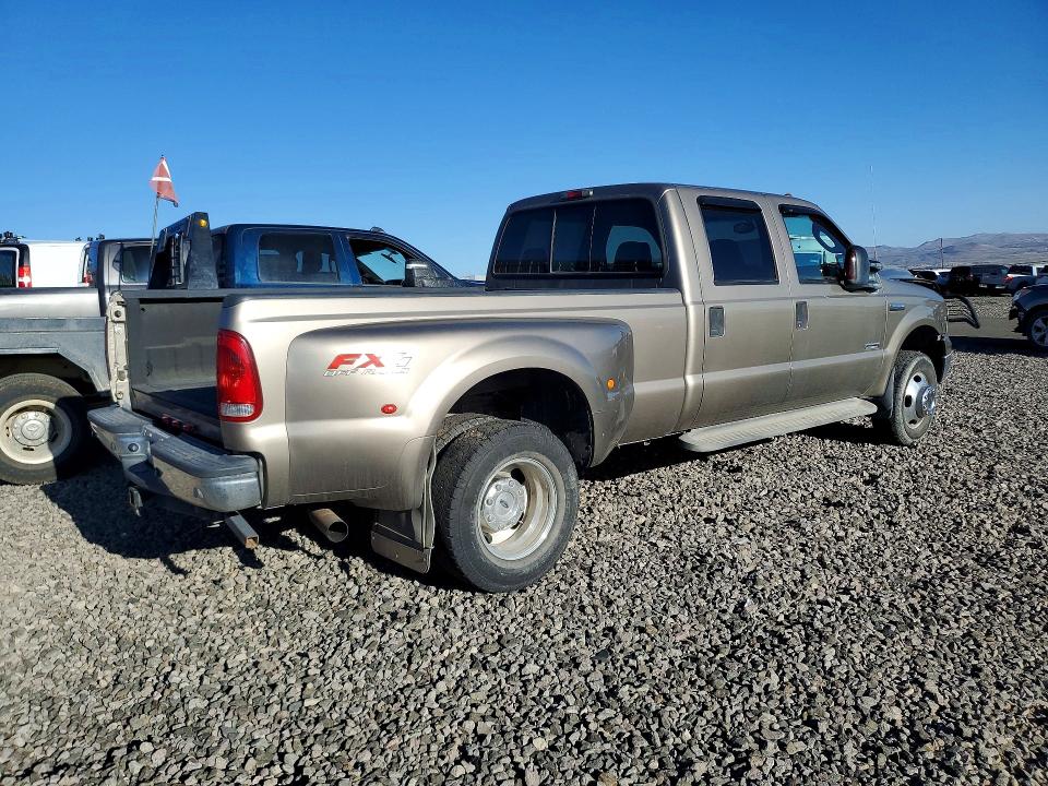 Photo 3 from auction – 2005 FORD F350 with VIN 1FTWW33P65EC70086