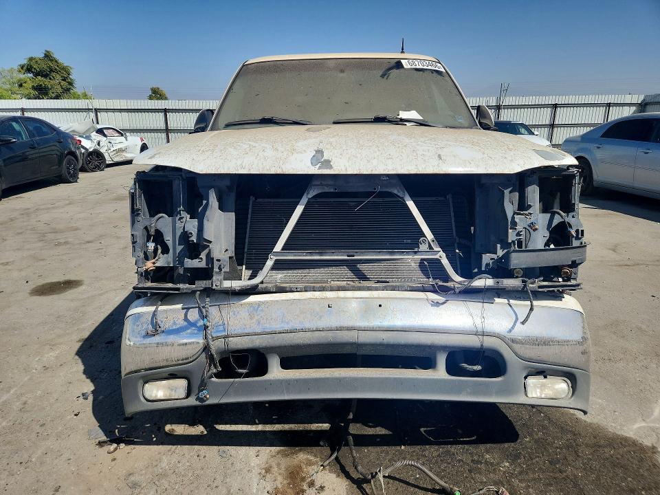 Photo 5 from auction – 2002 GMC YUKON with VIN 1GKEK13Z82R169377