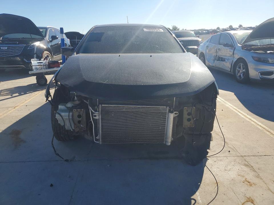 Foto 5 de la subasta – 2010 FORD FUSION con VIN 3FAHP0KC2AR401479