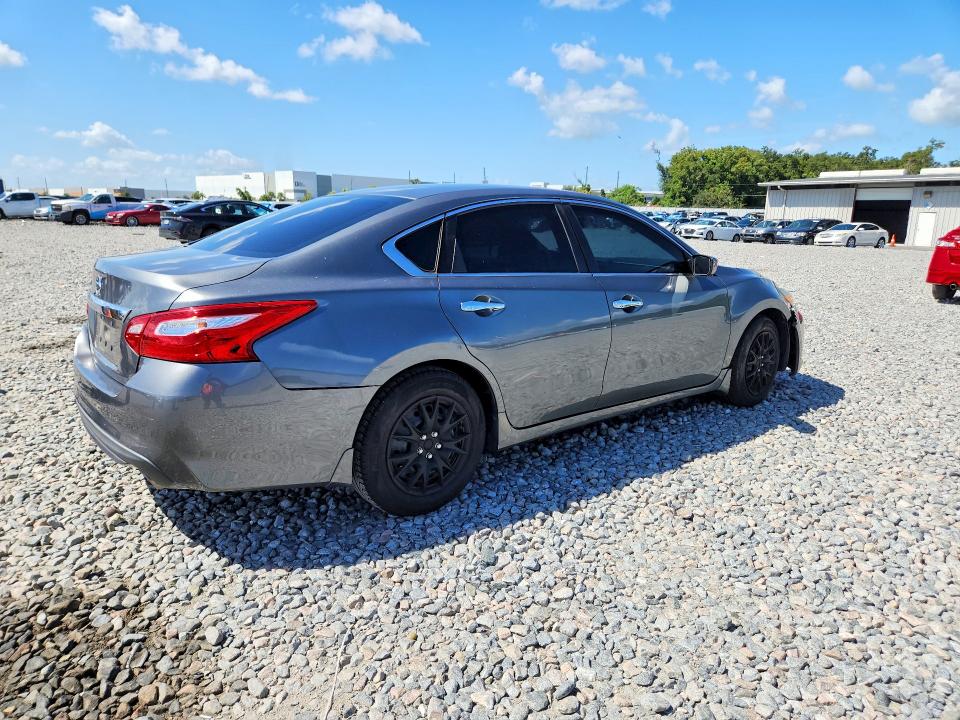 Снимка 3 от търг – 2017 NISSAN ALTIMA с VIN 1N4AL3AP6HC488461
