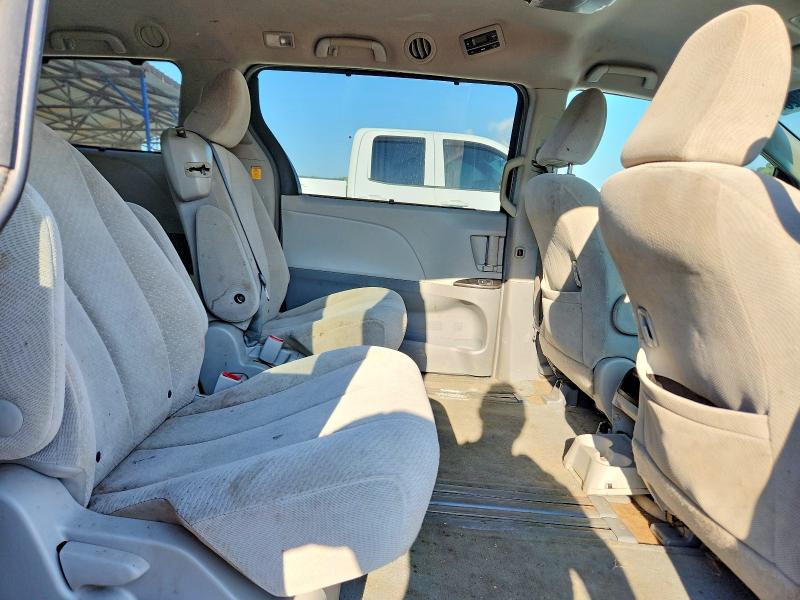 Photo 11 from auction – 2013 TOYOTA SIENNA with VIN 5TDKK3DCXDS384901