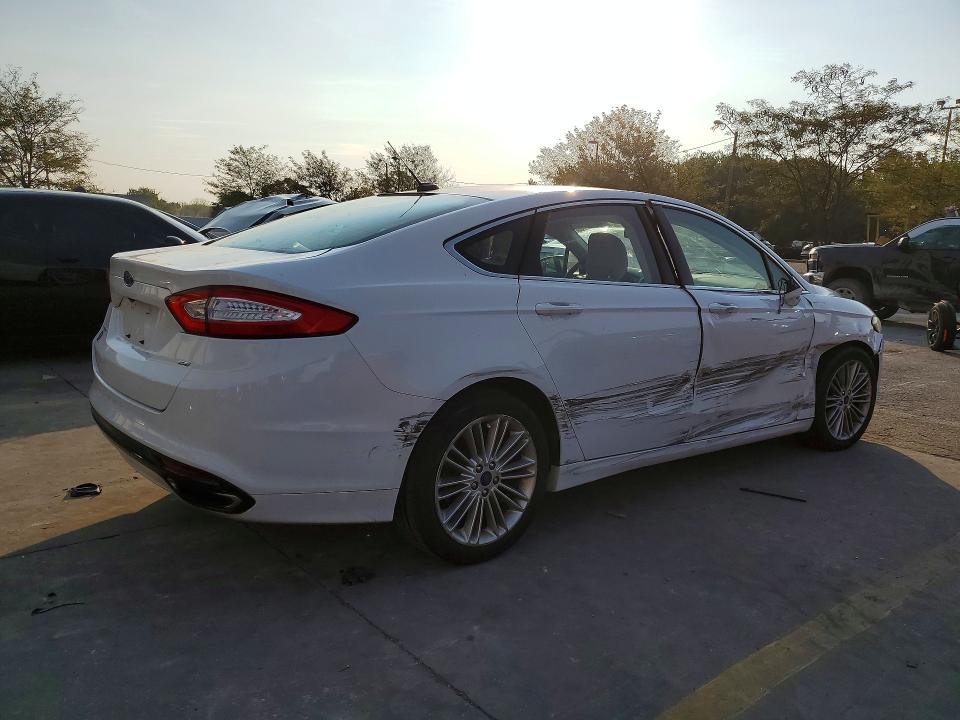 Photo 3 from auction – 2014 FORD FUSION with VIN 3FA6P0H95ER320131