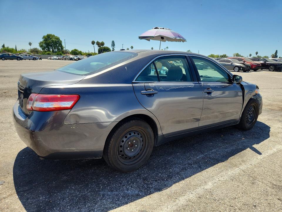 Photo 3 from auction – 2011 TOYOTA CAMRY with VIN 4T1BF3EK9BU637432