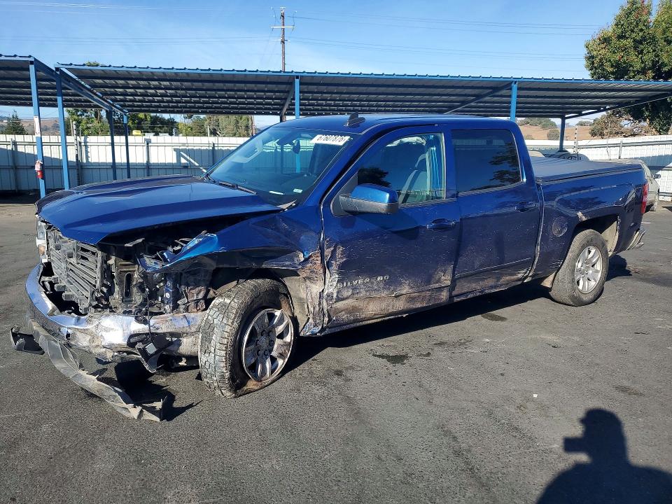 Снимка 1 от търг – 2018 CHEVROLET SILVERADO с VIN 3GCUCRER8JG309894