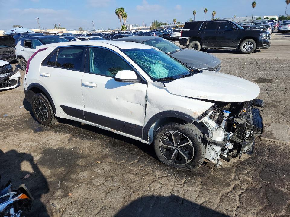 Photo 4 from auction – 2026 KIA NIRO with VIN KNDCP3LE1T5349869