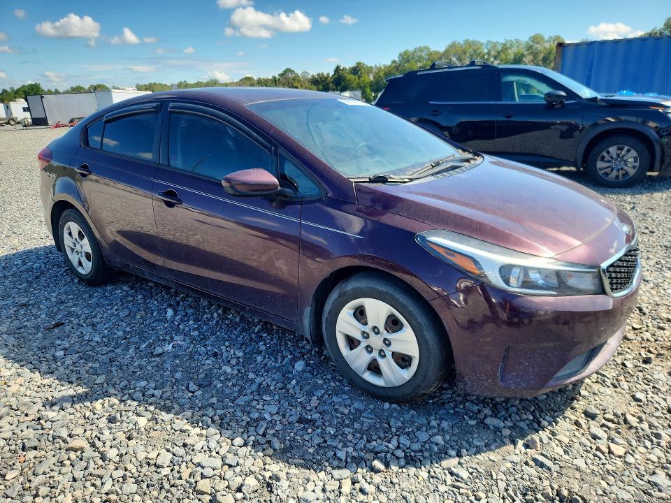 Photo 4 from auction – 2017 KIA FORTE with VIN 3KPFL4A7XHE143321