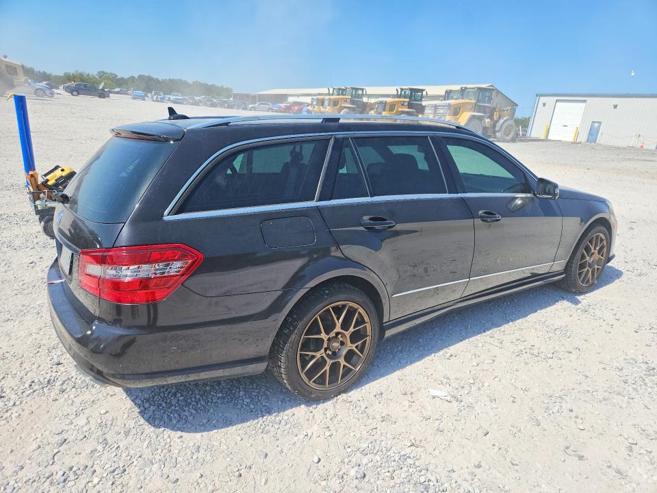 Photo 3 from auction – 2011 MERCEDES-BENZ E with VIN WDDHH8HB7BA504743