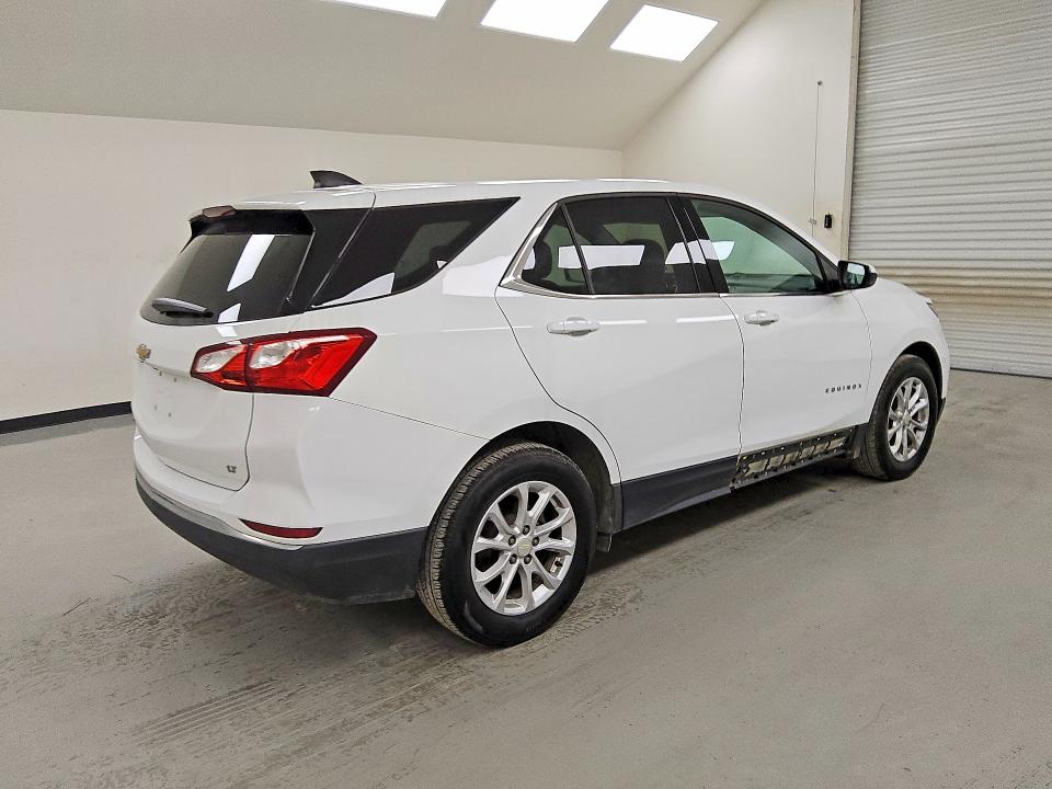 Photo 3 from auction – 2020 CHEVROLET EQUINOX with VIN 3GNAXKEVXLS537558