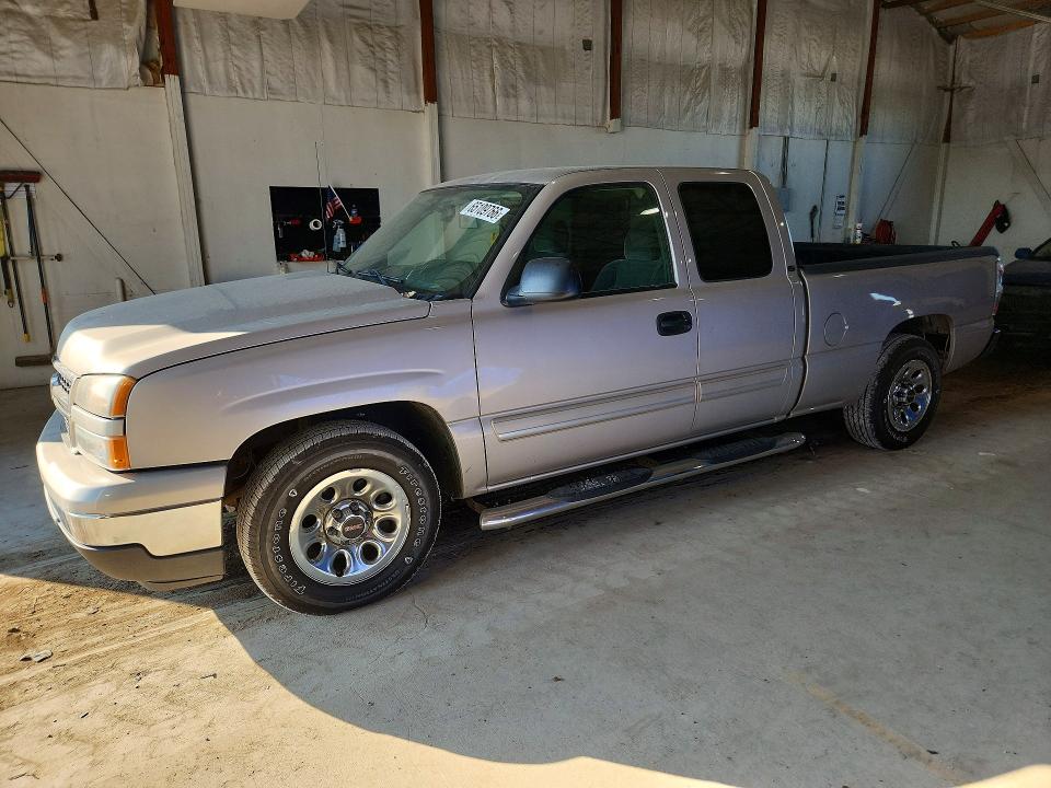 2006 CHEVROLET SILVERADO - Търг №65109766