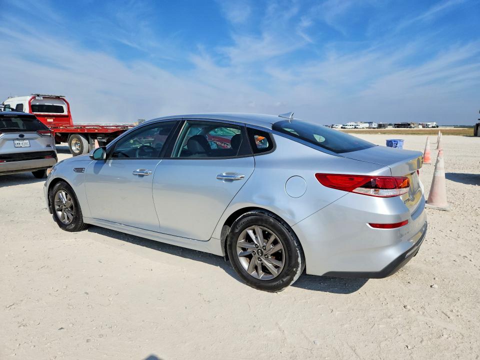 Photo 2 from auction – 2020 KIA OPTIMA with VIN 5XXGT4L36LG384596