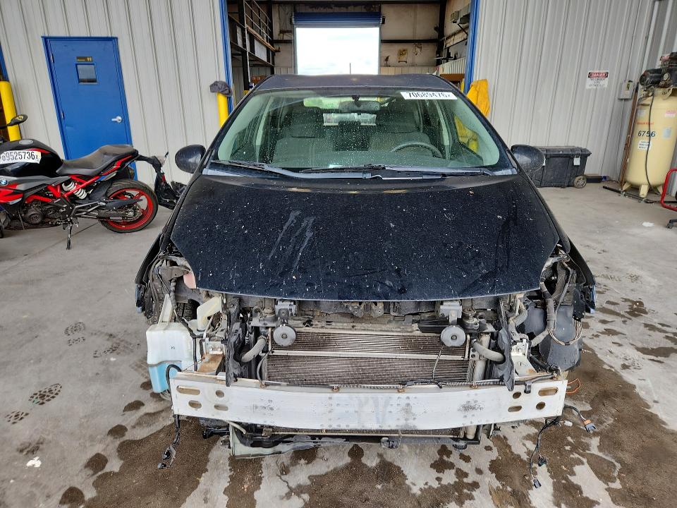 Photo 5 from auction – 2011 TOYOTA PRIUS with VIN JTDKN3DU7B1410655