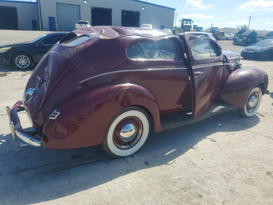 Zdjęcie 3 z aukcji – 1940 FORD 2-DR SEDAN z VIN OK9923200