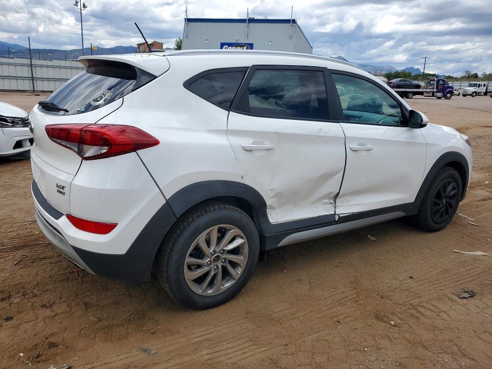 Фото 3 с аукциона – 2017 HYUNDAI TUCSON с VIN KM8J3CA2XHU273458