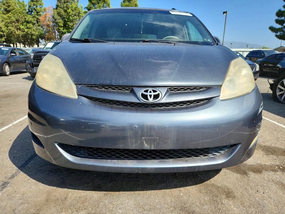 Photo 5 from auction – 2009 TOYOTA SIENNA with VIN 5TDZK22C49S227125