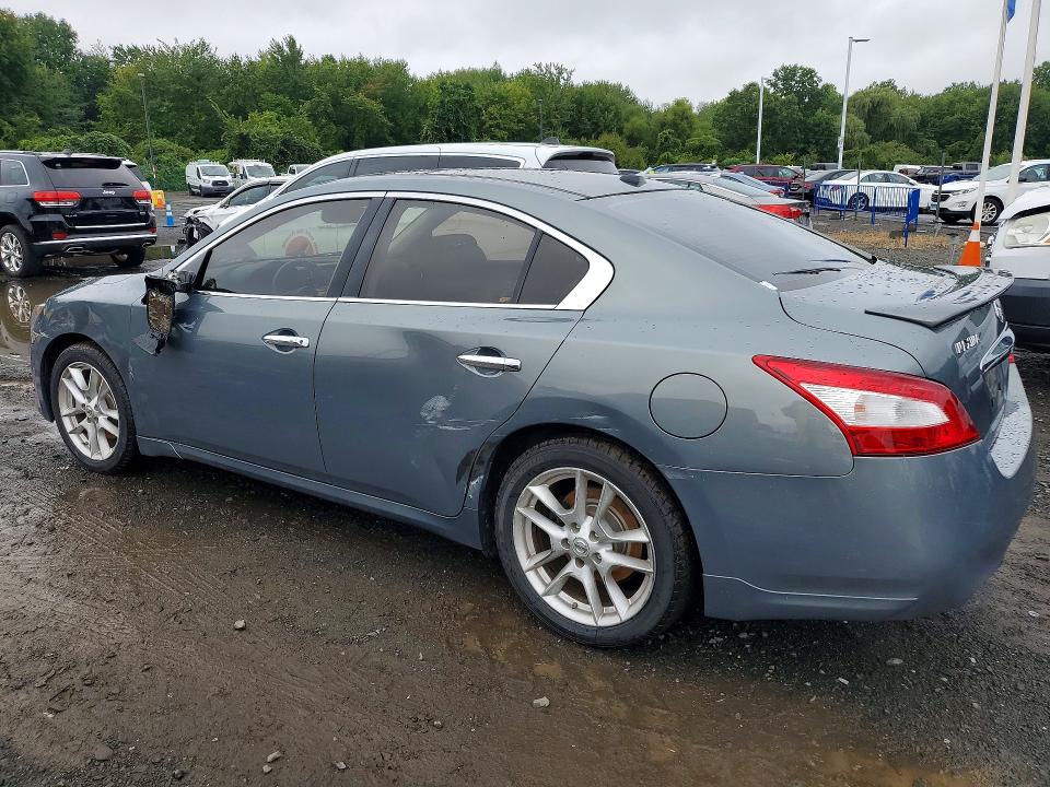 Photo 2 from auction – 2011 NISSAN MAXIMA with VIN 1N4AA5AP9BC854826