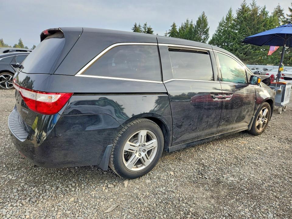 Photo 3 from auction – 2011 HONDA ODYSSEY with VIN 5FNRL5H99BB010755