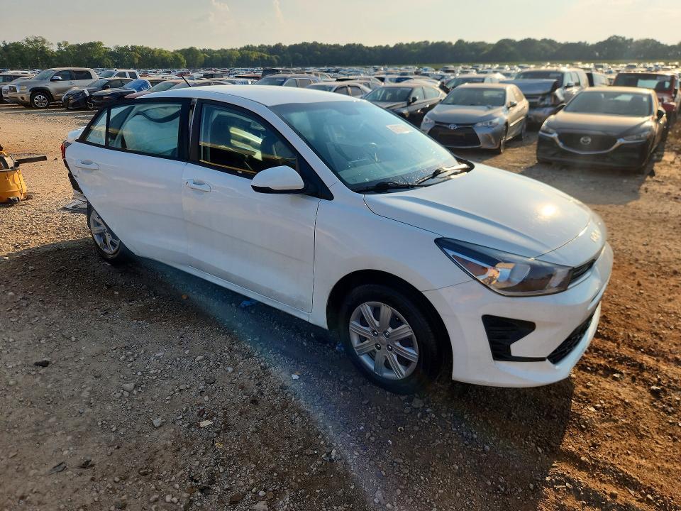 Снимка 4 от търг – 2022 KIA RIO с VIN 3KPA24ADXNE477198