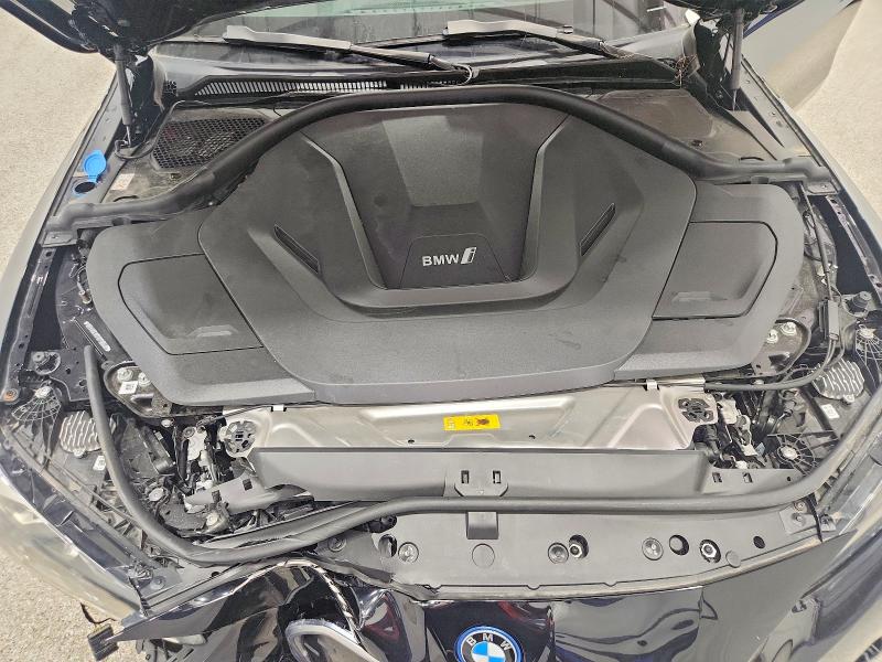 Photo 11 from auction – 2024 BMW I4 with VIN WBY43AW01RFS85435