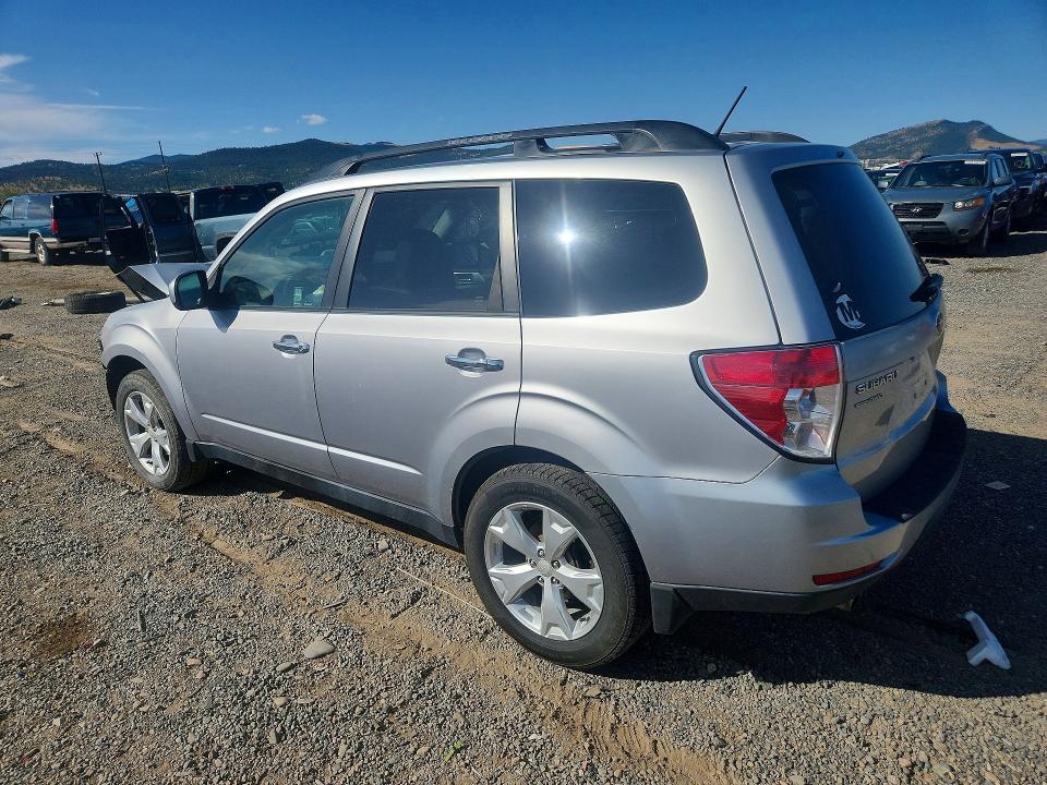 Снимка 2 от търг – 2013 SUBARU FORESTER с VIN JF2SHADC4DH434989