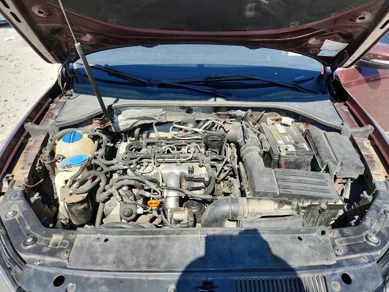 Photo 11 from auction – 2013 VOLKSWAGEN PASSAT with VIN 1VWCN7A35DC141146