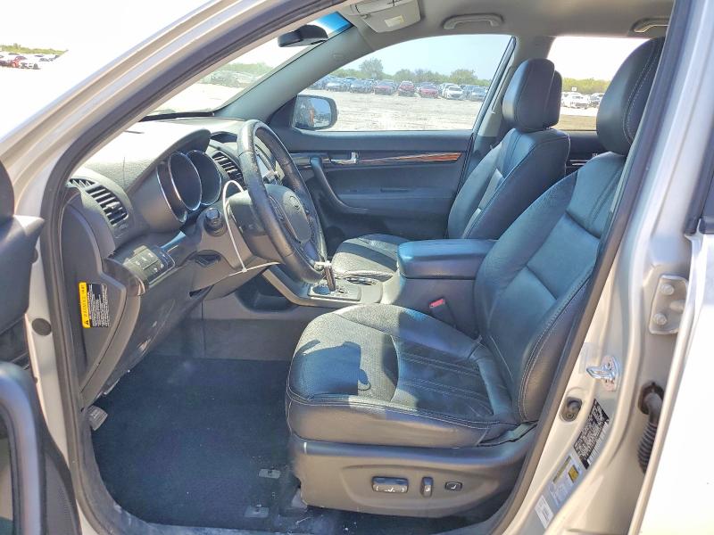 Photo 7 from auction – 2013 KIA SORENTO with VIN 5XYKU3A69DG327370
