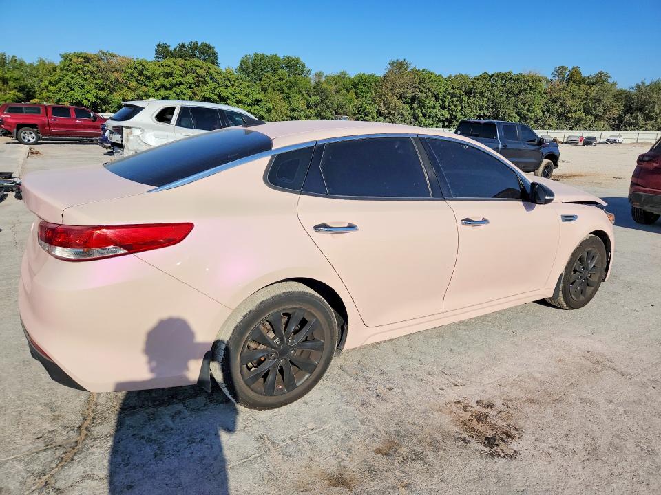 Снимка 3 от търг – 2016 KIA OPTIMA с VIN 5XXGU4L32GG099476