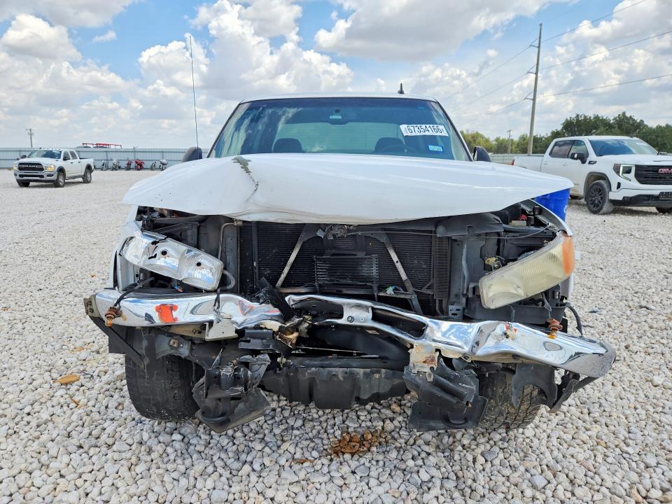 Photo 5 from auction – 2006 GMC NEW SIERRA with VIN 2GTEK13T961235800