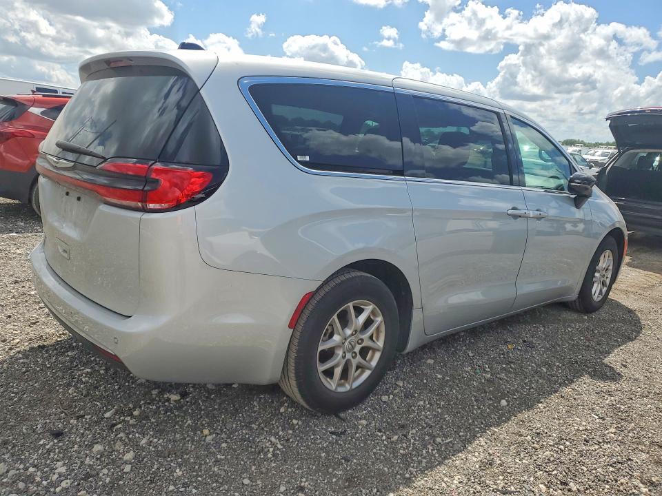 Photo 3 from auction – 2024 CHRYSLER PACIFICA with VIN 2C4RC1BG5RR123603