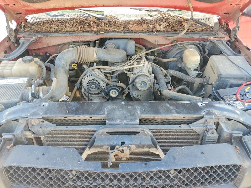 Photo 11 from auction – 2005 CHEVROLET SILVERADO with VIN 1GCEC14X45Z306096