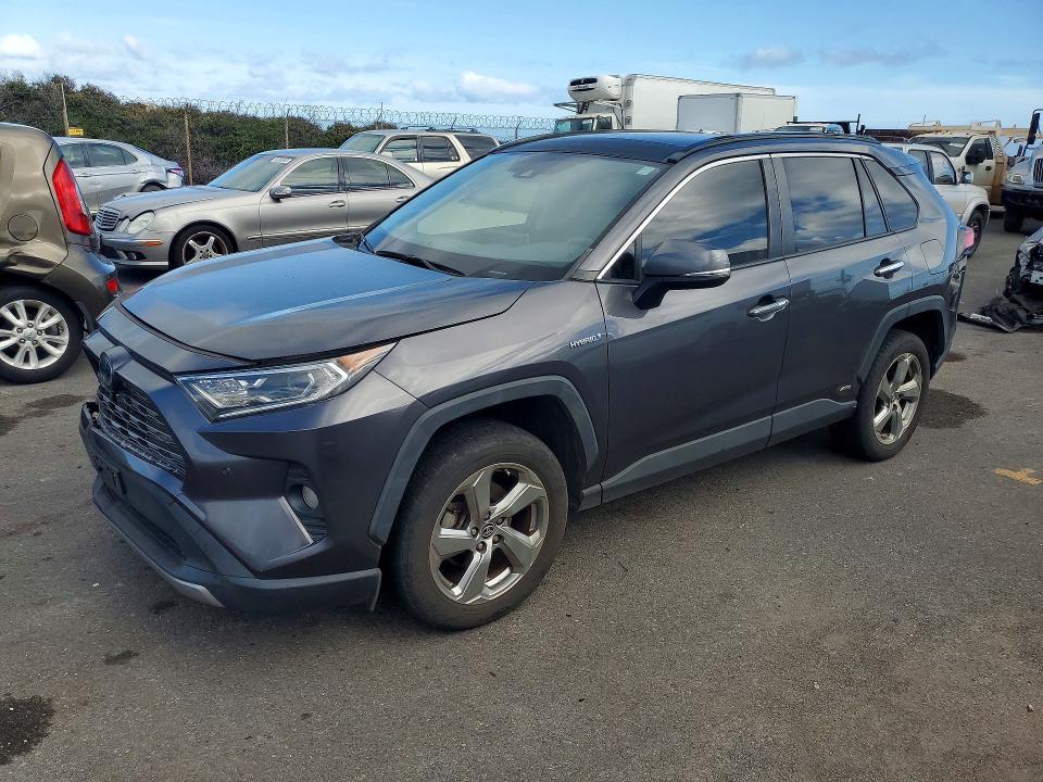 TOYOTA RAV4 2019 с VIN JTMDWRFV0KJ024965 - Снимка от търг