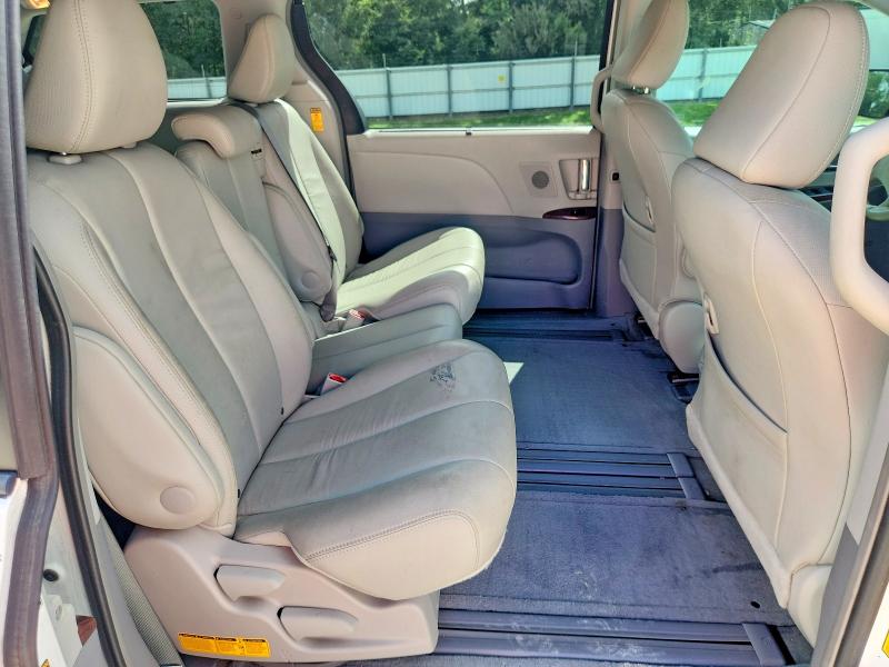 Photo 11 from auction – 2014 TOYOTA SIENNA with VIN 5TDYK3DC3ES489856