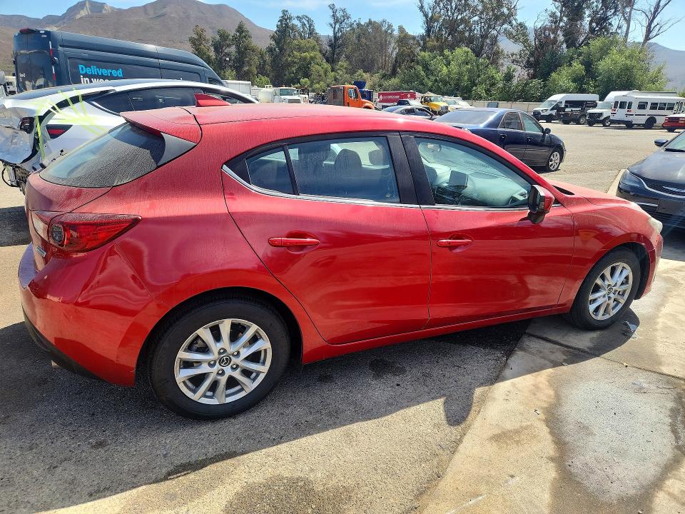 Photo 3 from auction – 2015 MAZDA 3 with VIN JM1BM1L78F1274898
