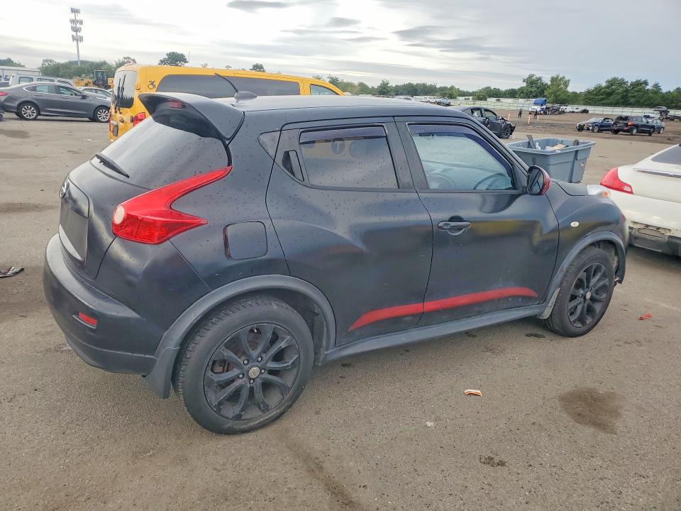 Photo 3 from auction – 2012 NISSAN JUKE with VIN JN8AF5MV5CT107901