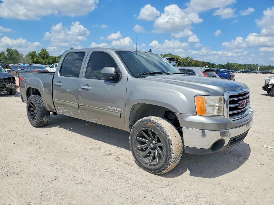 Снимка 4 от търг – 2007 GMC NEW SIERRA с VIN 2GTEK13M271574604