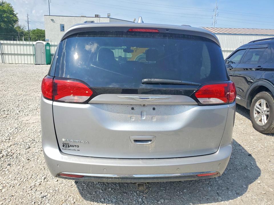 Photo 6 from auction – 2017 CHRYSLER PACIFICA with VIN 2C4RC1BG2HR816479