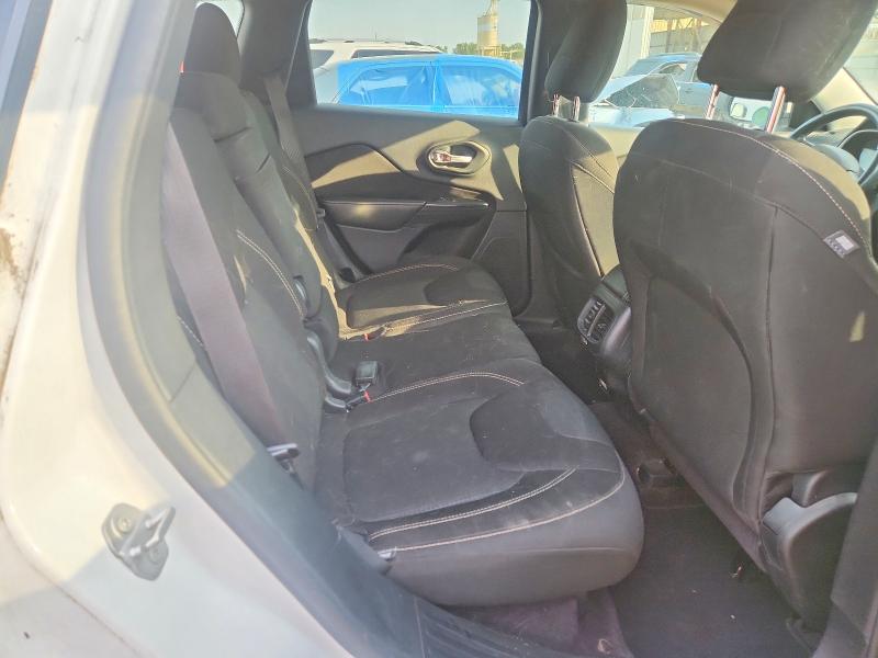 Снимка 10 от търг – 2016 JEEP CHEROKEE с VIN 1C4PJMCB1GW316367