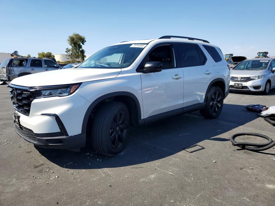 HONDA PILOT 2025 with VIN 5FNYG1H92SB103268 - Photo from auction