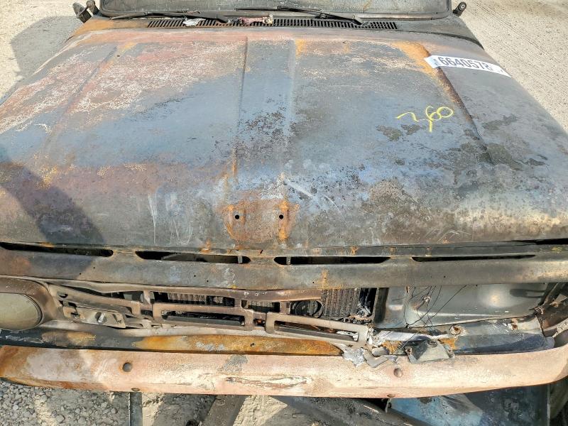 Photo 11 from auction – 1964 FORD UK with VIN F10JR570642