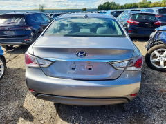 Photo 6 from auction – 2013 HYUNDAI SONATA with VIN KMHEC4A43DA085062