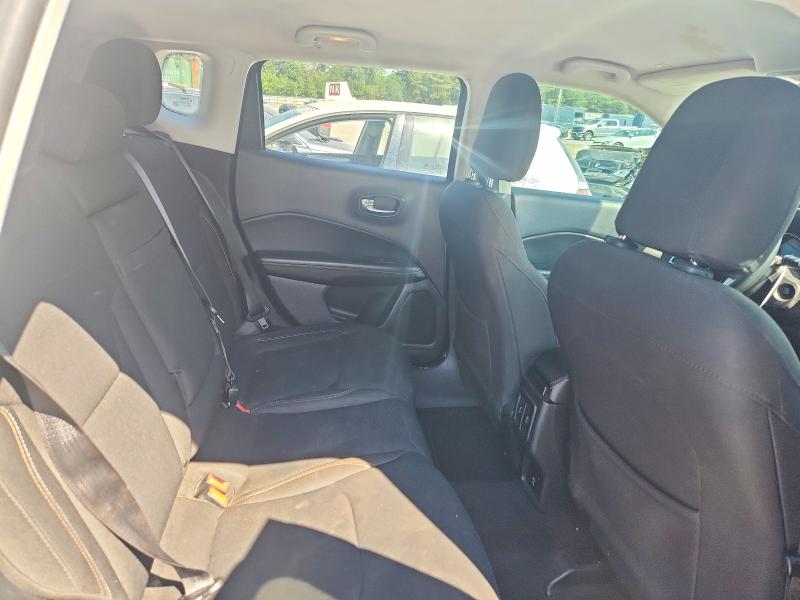 Photo 11 from auction – 2018 JEEP COMPASS with VIN 3C4NJCABXJT226829